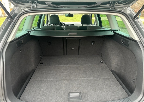 Volkswagen Golf cena 58900 przebieg: 180000, rok produkcji 2020 z Chrzanów małe 56